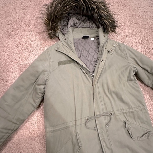 Urban Outfitters BDG Women’s Oversized Winter Jacket size S - Picture 9 of 15